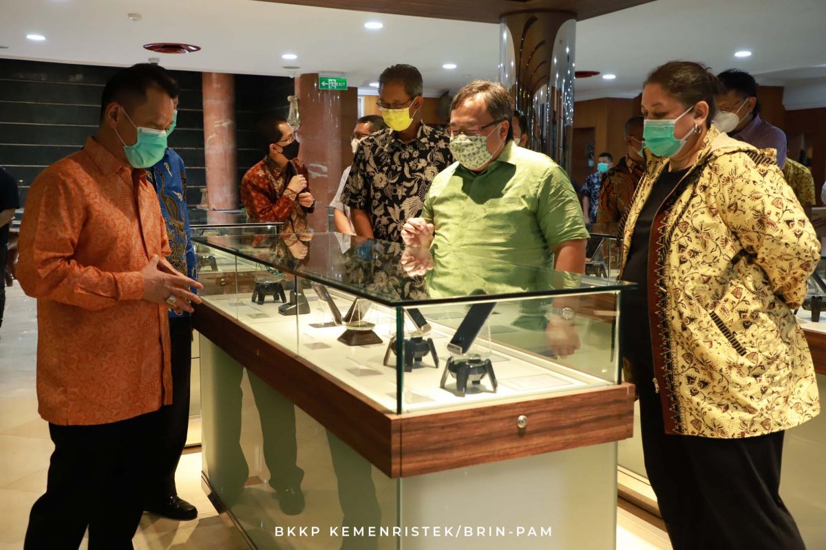 Menristek/Kepala BRIN Dukung Riset Inovasi Teknologi Terkini di Dunia Industri untuk Tingkatkan TKDN